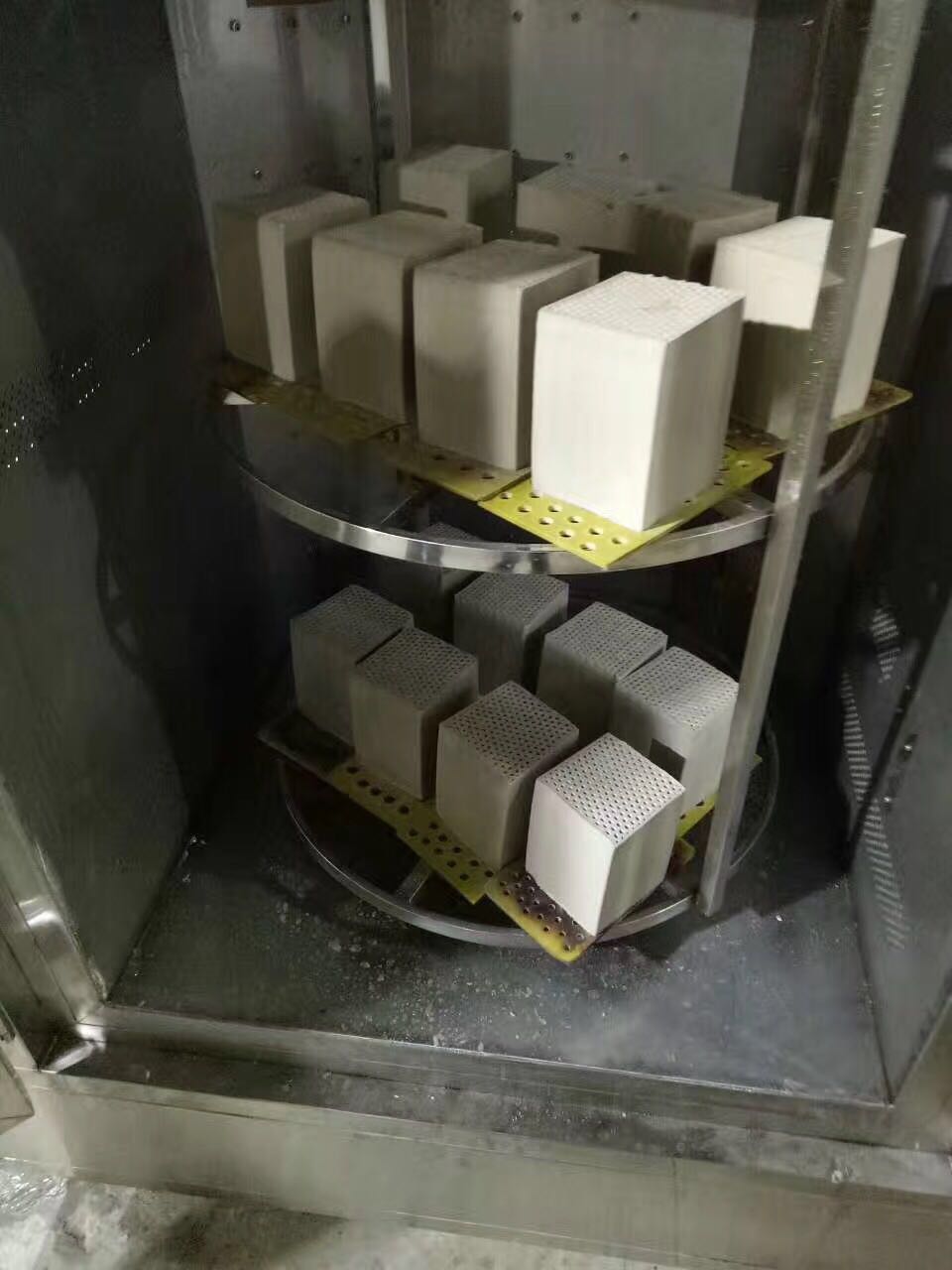 微波蜂窩陶瓷定型干燥爐